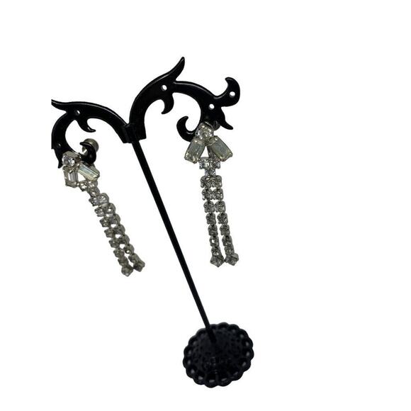 Vintage Drop Dangle Rhinestone Earrings Screwback Non-Pierced 2.25 Inches - Picture 7 of 11
